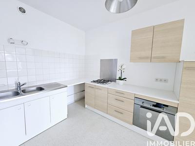 Appartement - 85 m² - 4 pièces