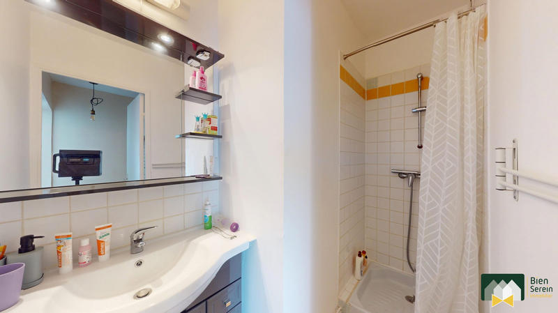 Appartement - 92 m² - 5 pièces