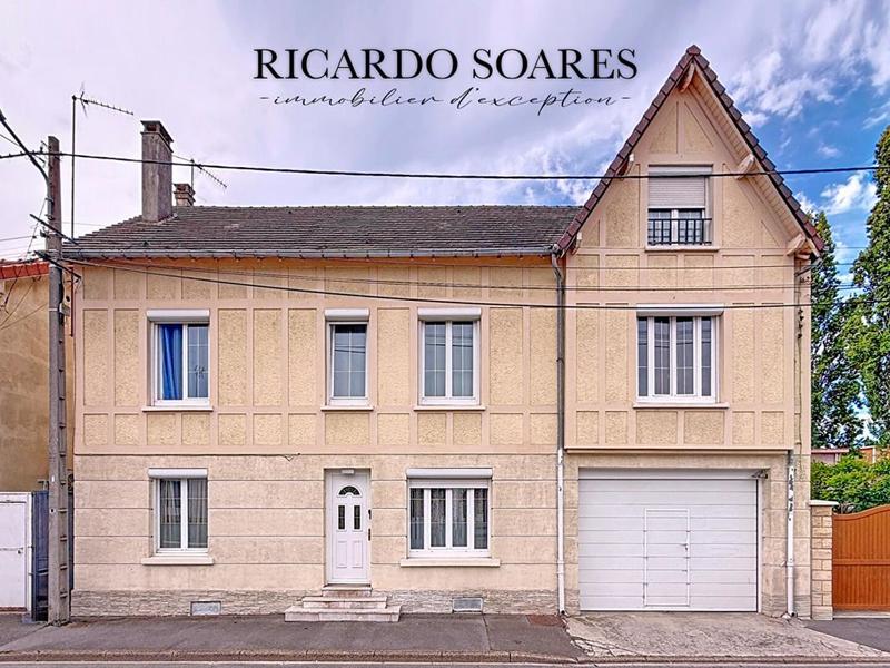 Maison - 277 m² - 10 pièces