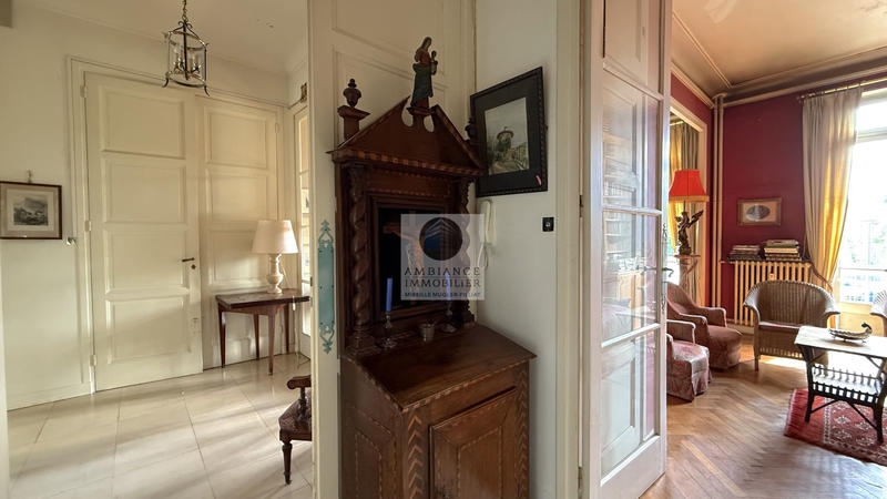 Appartement - 181 m² - 7 pièces