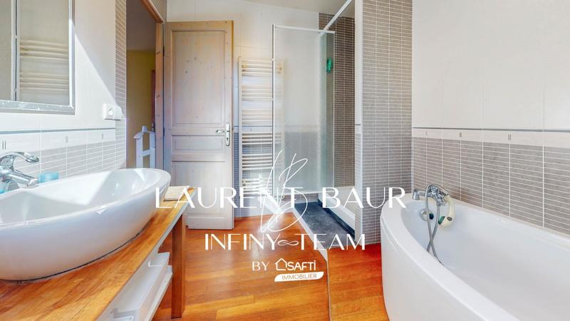 Maison - 170 m² - 7 pièces