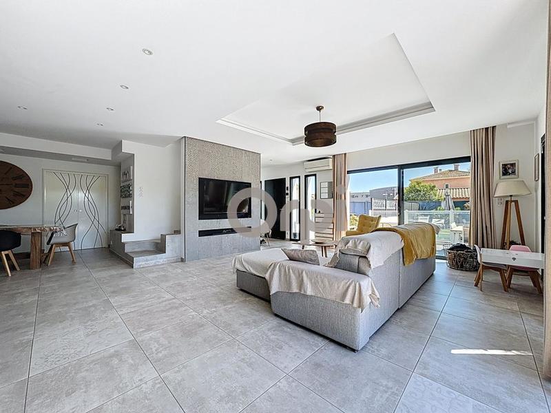 Maison - 153 m² - 5 pièces