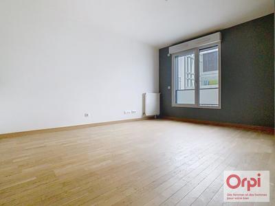 Studio - 27 m² - 1 pièce