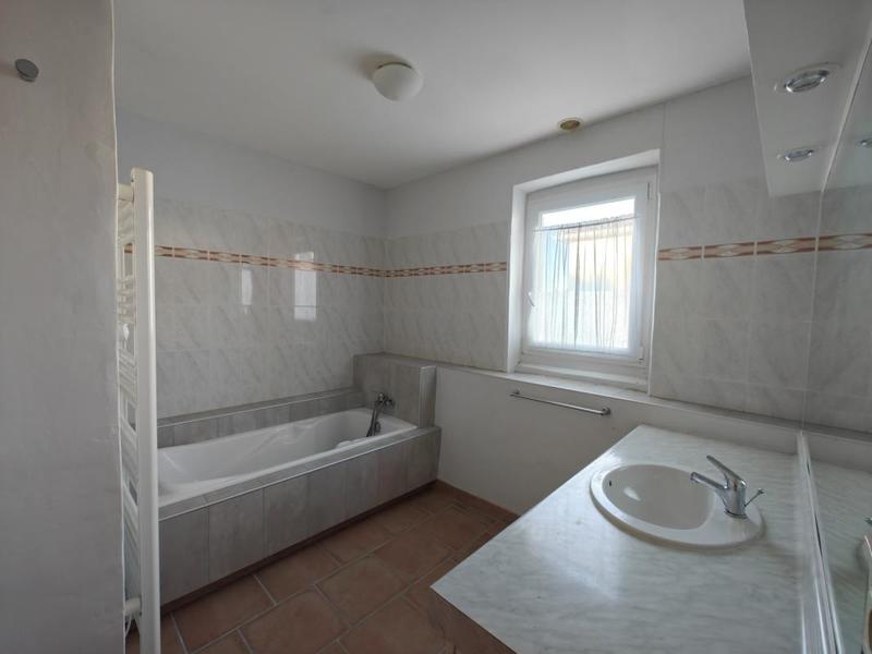 Villa - 147 m² - 6 pièces