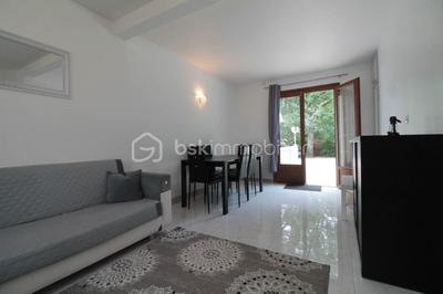 Maison traditionnelle - 144 m² - 5 pièces