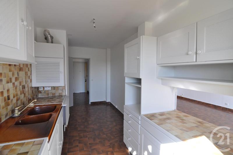 Appartement - 90 m² - 4 pièces