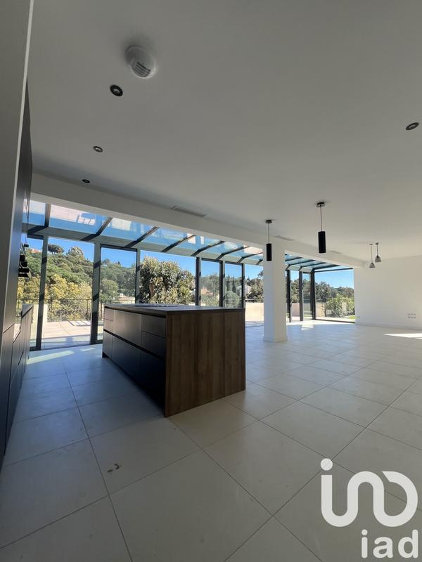 Maison - 170 m² - 7 pièces