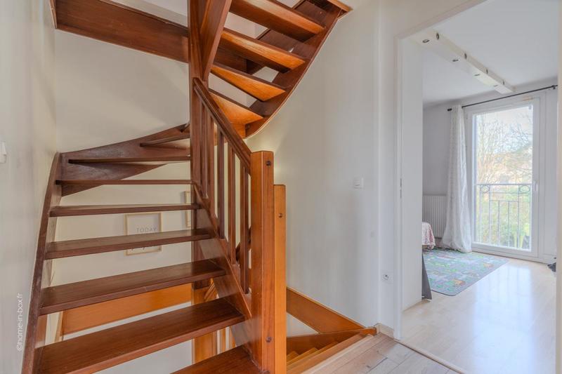 Maison - 108 m² - 5 pièces