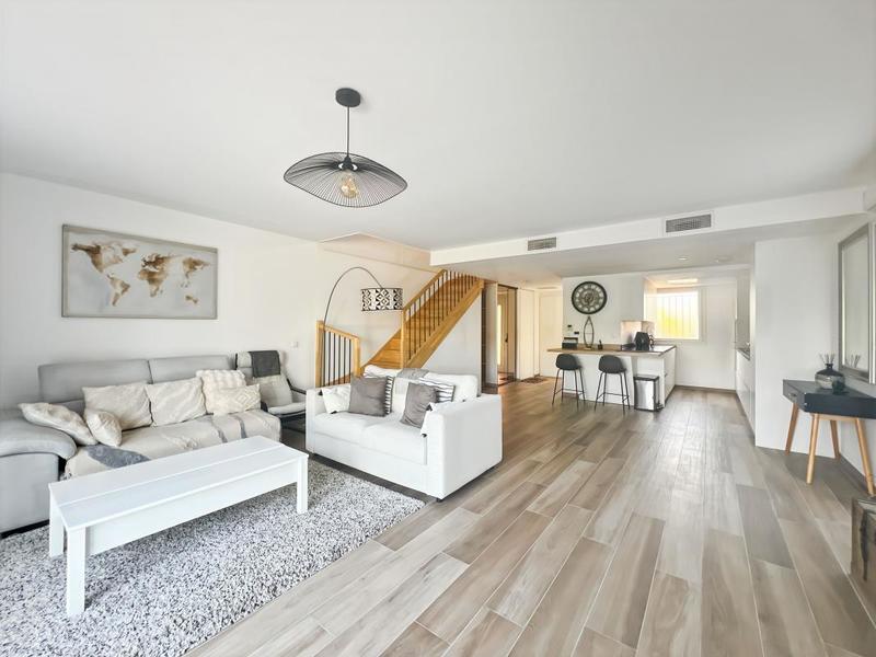 Maison - 101 m² - 4 pièces