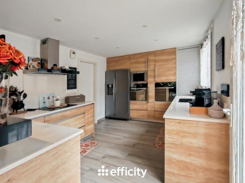 Pavillon - 191 m² - 7 pièces