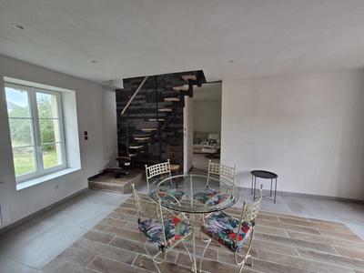 Maison - 120 m² - 8 pièces