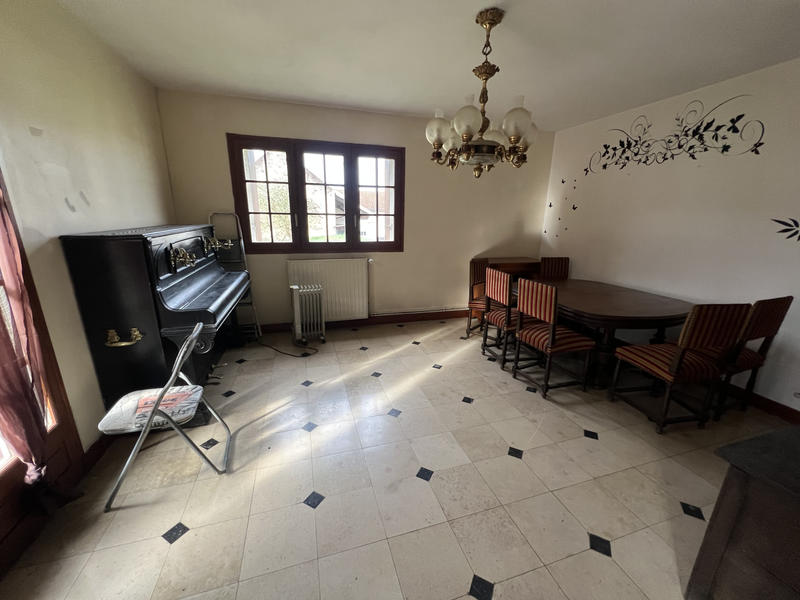 Maison - 140 m² - 6 pièces