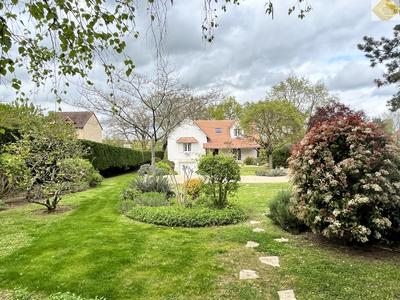 Maison - 138 m² - 7 pièces