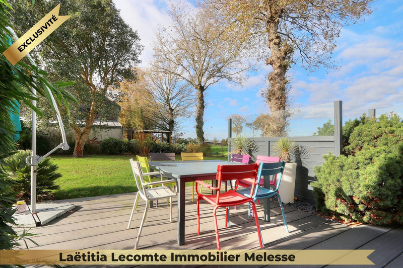 Maison - 213 m² - 9 pièces