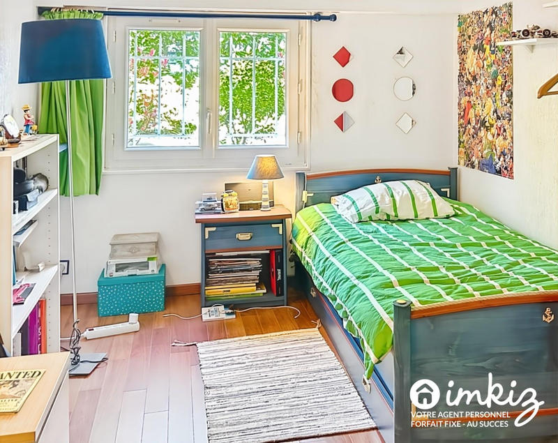 Maison - 231 m² - 7 pièces