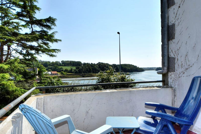 Maison - 216 m² - 8 pièces