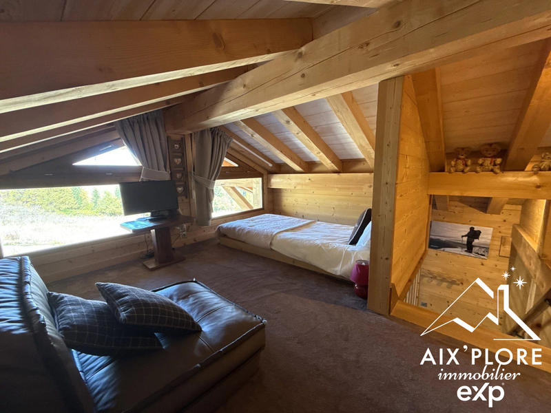 Châlet - 433 m² - 9 pièces