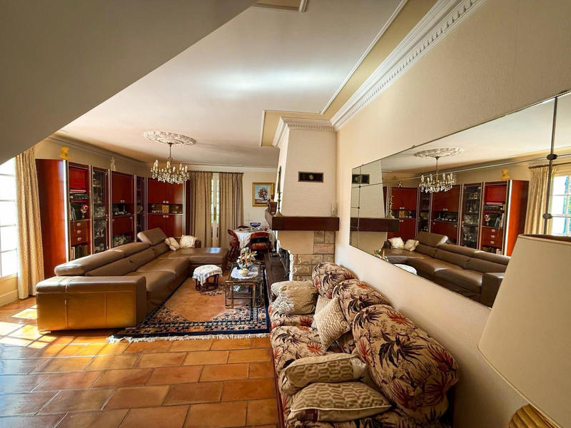 Maison - 158 m² - 6 pièces