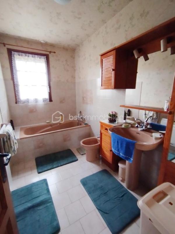 Maison traditionnelle - 170 m² - 7 pièces