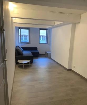 Studio - 25 m² - 1 pièce