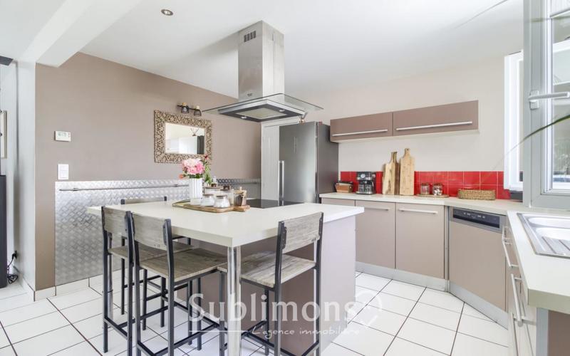 Maison traditionnelle - 116 m² - 6 pièces