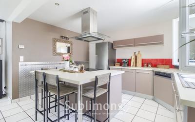 Maison traditionnelle - 116 m² - 6 pièces