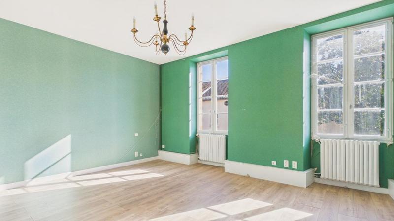 Appartement - 105 m² - 4 pièces