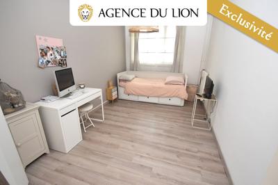 Appartement - 95 m² - 5 pièces