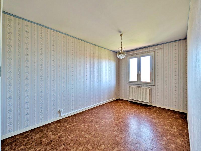 Maison traditionnelle - 201 m² - 7 pièces