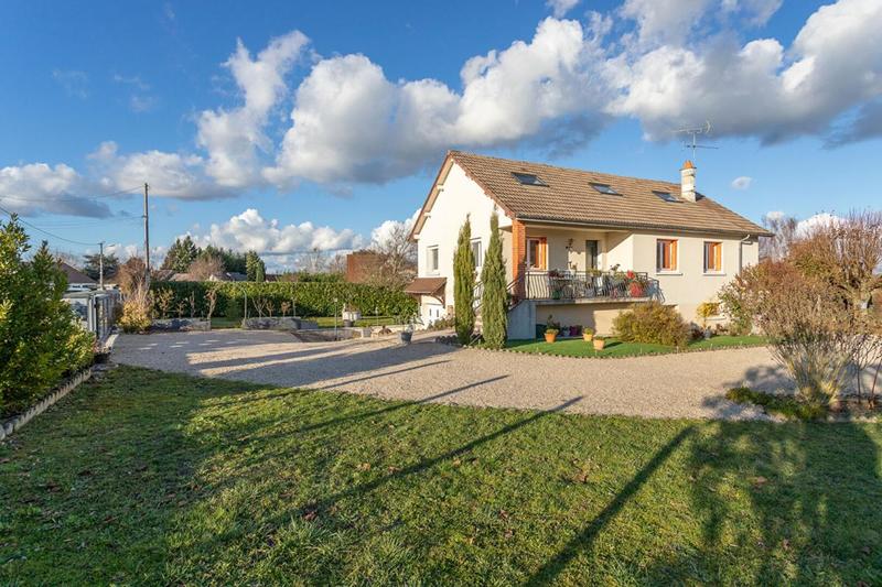 Maison - 135 m² - 5 pièces