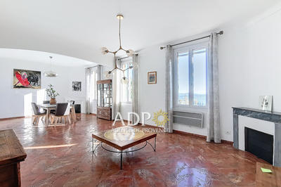 Appartement - 106 m² - 4 pièces