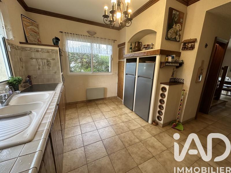 Maison - 268 m² - 9 pièces