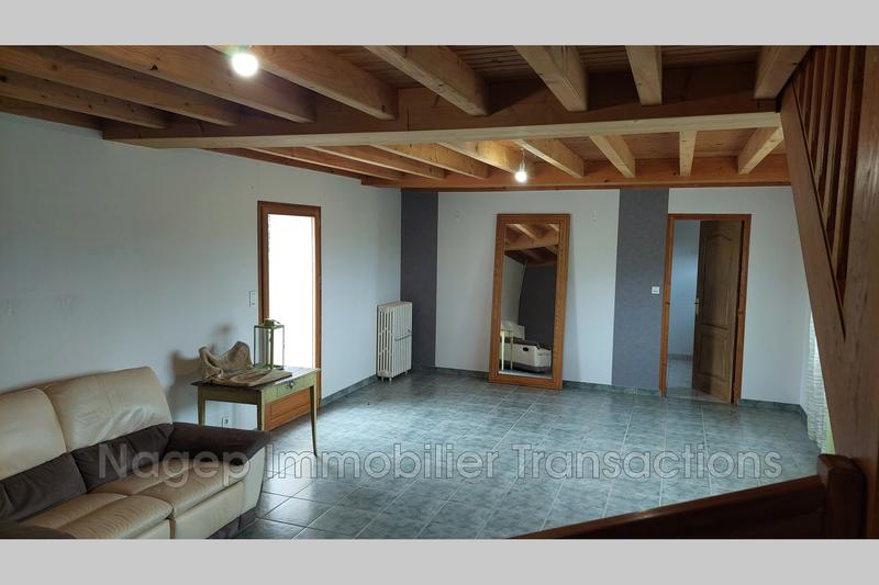 Maison - 200 m² - 8 pièces