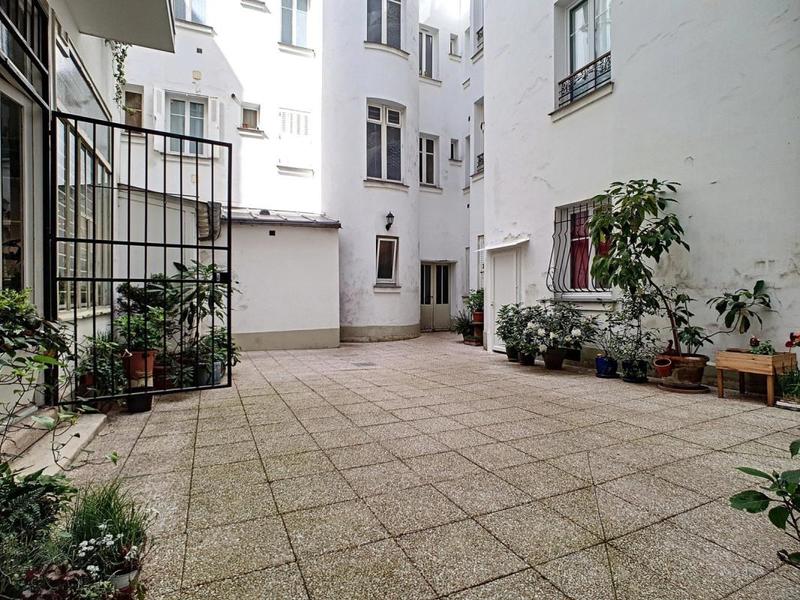 Studio - 24 m² - 1 pièce