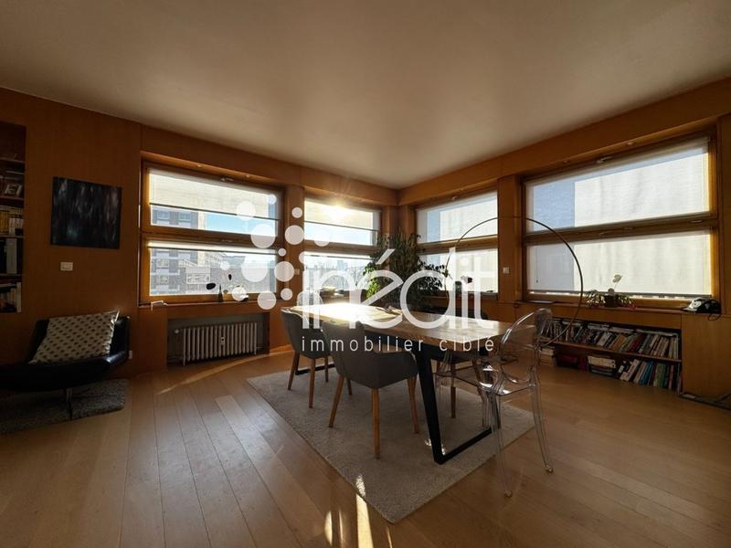 Appartement - 145 m² - 6 pièces