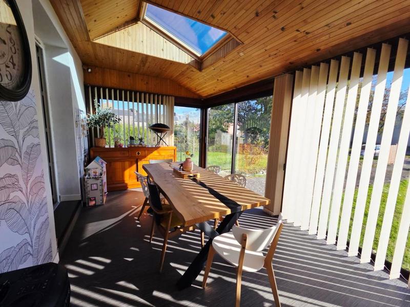 Maison - 140 m² - 5 pièces