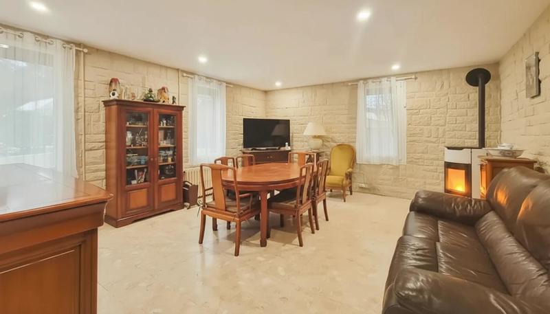 Maison - 130 m² - 4 pièces