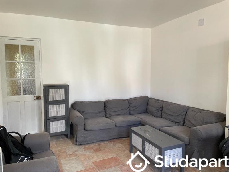 Chambre - 15 m² - 1 pièce