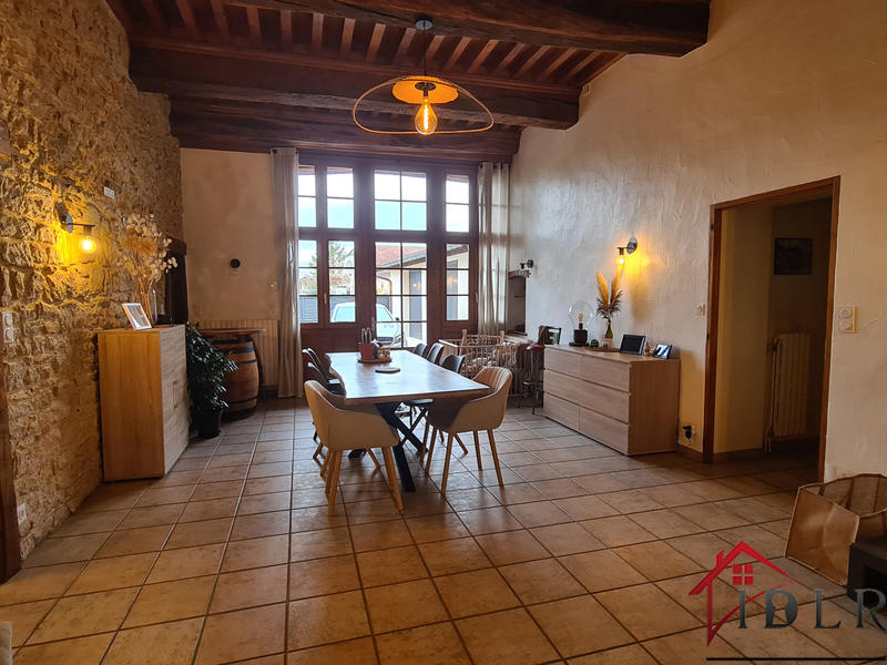 Maison de village - 220 m² - 8 pièces