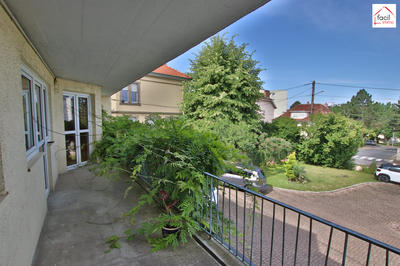 Villa - 418 m² - 10 pièces