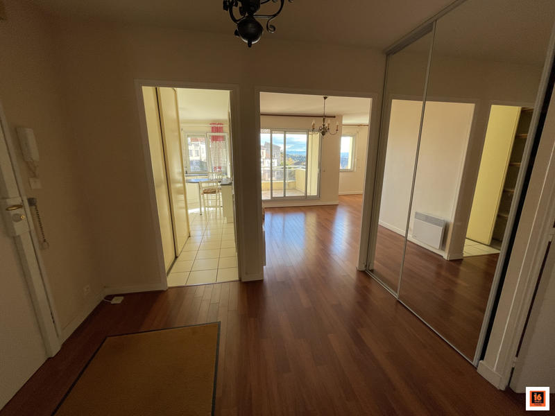 Appartement - 88 m² - 4 pièces