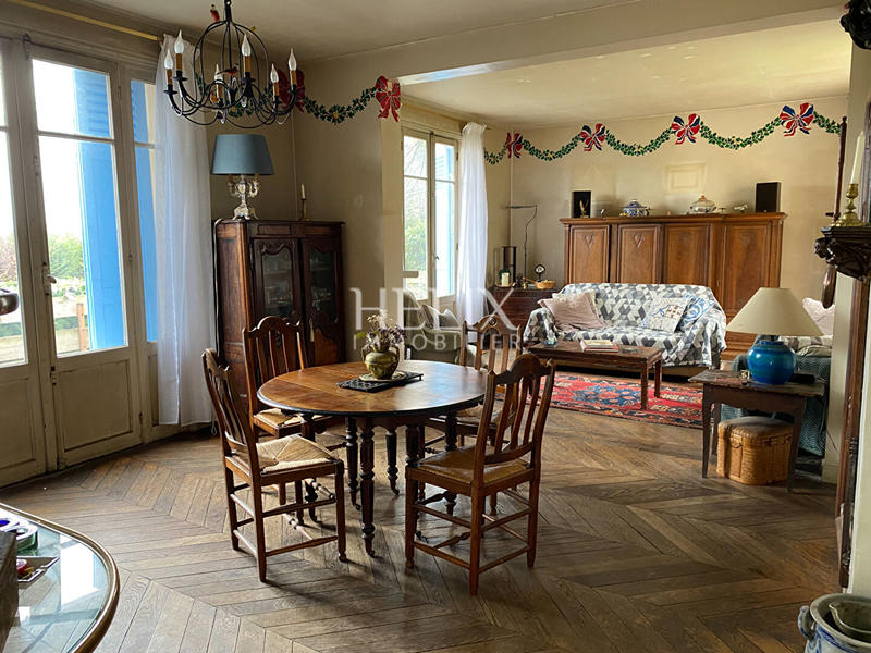 Maison - 140 m² - 6 pièces