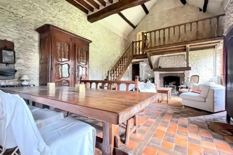 Maison - 177 m² - 8 pièces