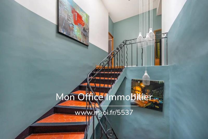 Maison - 500 m² - 8 pièces