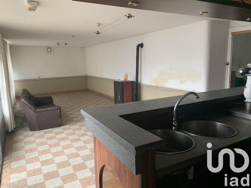 Maison - 228 m² - 8 pièces