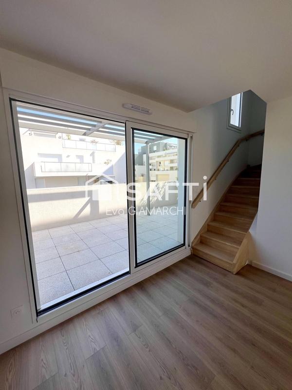 Appartement - 95 m² - 5 pièces
