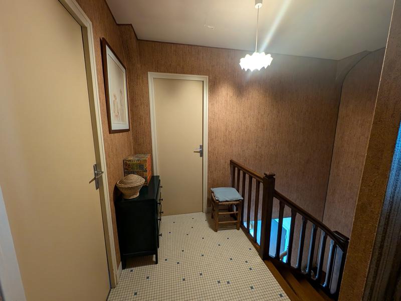 Maison - 142 m² - 9 pièces