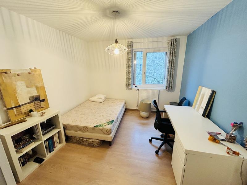 Appartement - 94 m² - 4 pièces