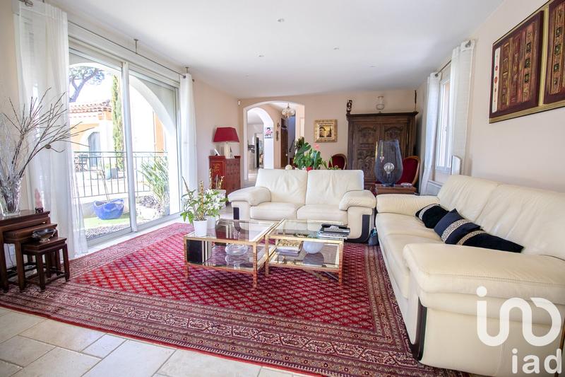 Maison - 205 m² - 6 pièces