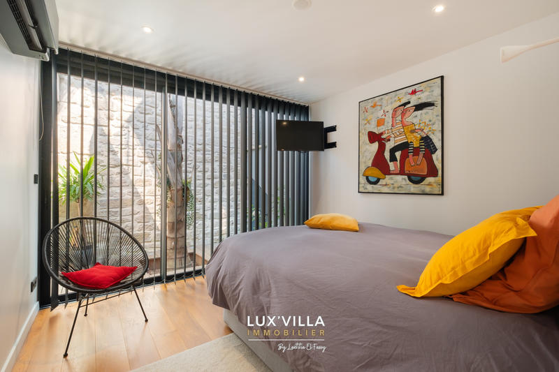 Mas - 210 m² - 5 pièces